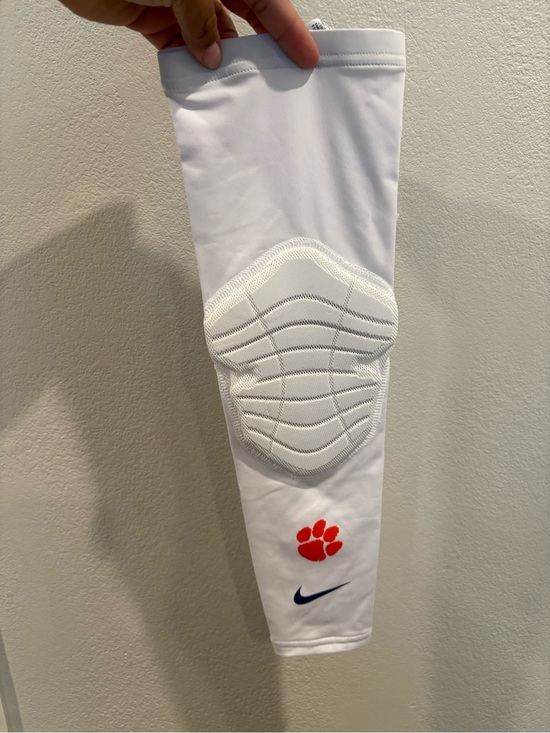 Nike Other - Nike Clemson Tigers Padded Basketball Compression Sleeve Men’s Size L/XL Team